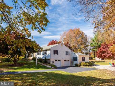 26 GLOUCESTER DRIVE, DOWNINGTOWN, PA 19335