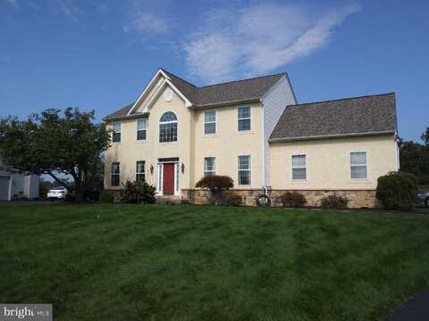 137 CONNOR DRIVE, ROYERSFORD, PA 19468