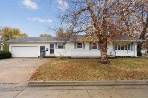 906 Poplar Street, LaPorte City, IA 50651