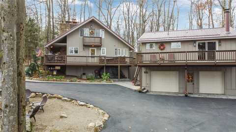 223 Imperial Road, Hidden Valley, PA 15502