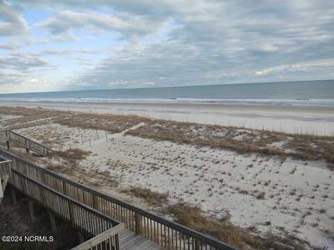 926 N Anderson Boulevard, Topsail Beach, NC 28445