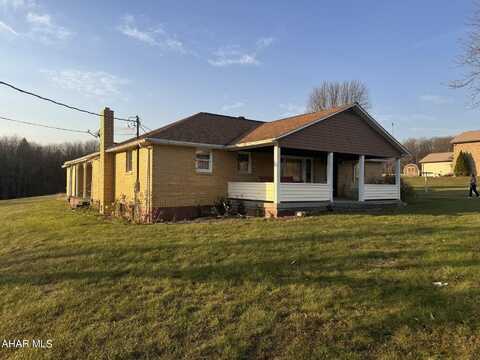 2068 Duman Road, Ebensburg, PA 15931