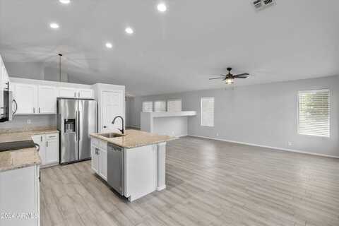 9254 E MILAGRO Avenue, Mesa, AZ 85209