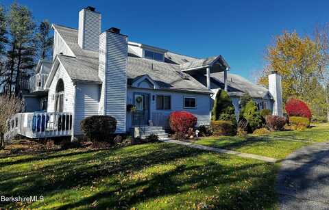 Pondview Dr, Pittsfield, MA 01201