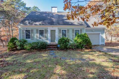 21 Headwaters Drive, West Yarmouth, MA 02673