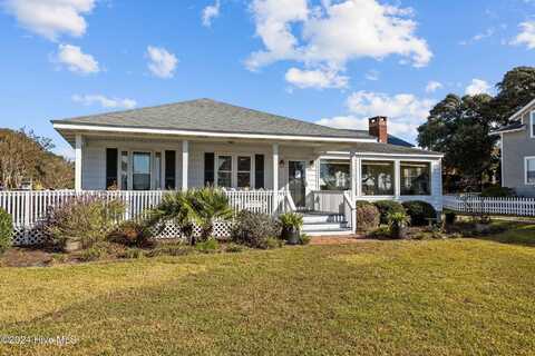 1701 Front Street, Beaufort, NC 28516