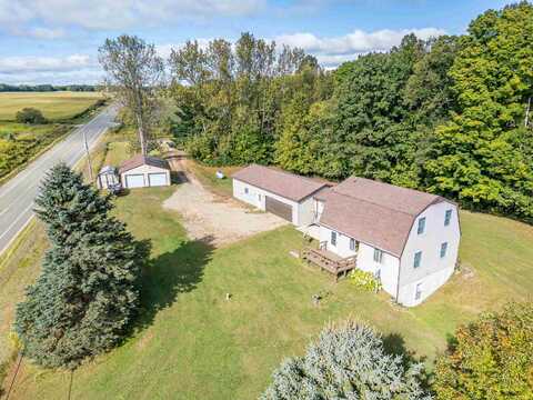 6075 E Arnold Lake, Harrison, MI 48625