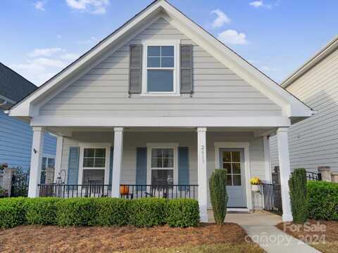 2613 Eight Iron Drive, Denver, NC 28037