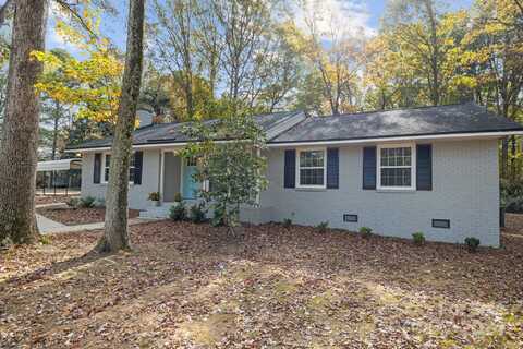 101 Robinson Avenue, Matthews, NC 28104