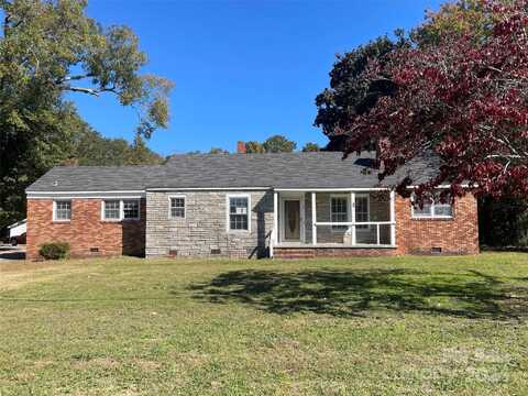 223 Chester Avenue, Great Falls, SC 29055