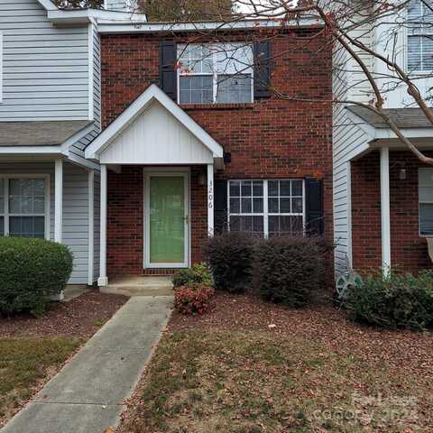 3206 Summercroft Lane, Charlotte, NC 28269