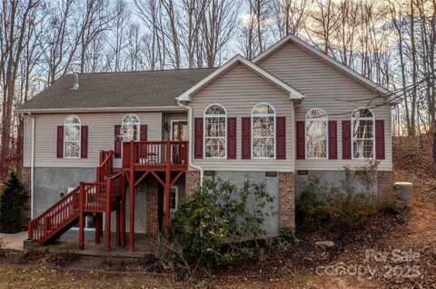 345 Ravenwood Lane, Horse Shoe, NC 28742