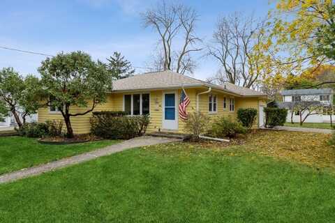 5018 Lyndale Drive, Des Moines, IA 50310