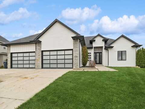 14507 Sheridan Avenue, Urbandale, IA 50323