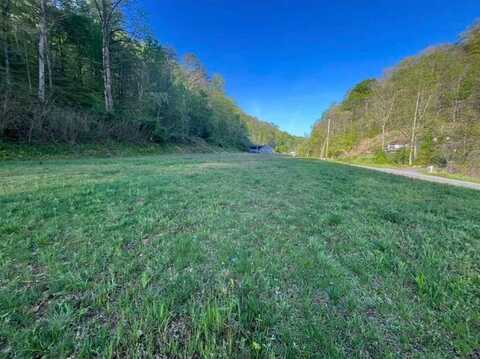 1792 Ratliff Creek Rd, Pikeville, KY 41501