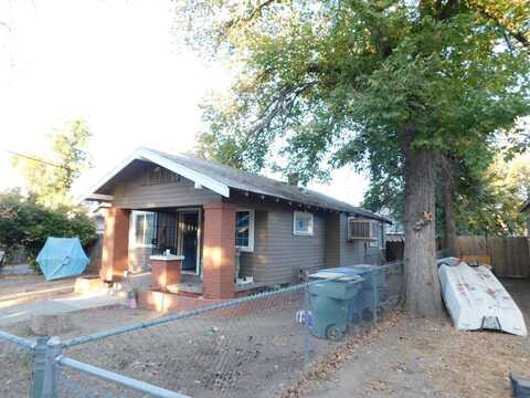 706 College N, Fresno, CA 93728