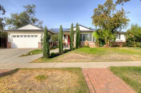 622 Pinedale Avenue E, Fresno, CA 93720