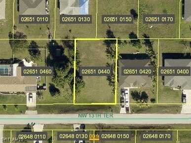 609 NW 13th Terrace, Cape Coral, FL 33993