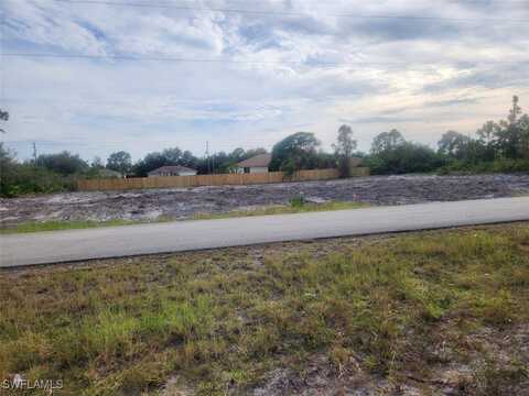 2513 43rd Street W, Lehigh Acres, FL 33971