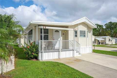 42 La Fonda Lane, North Fort Myers, FL 33903