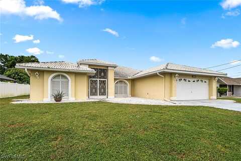 3918 SE 9th Court, Cape Coral, FL 33904