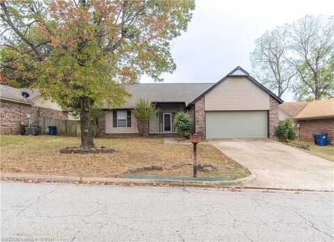 1708 Prestwick DR, Fort Smith, AR 72908