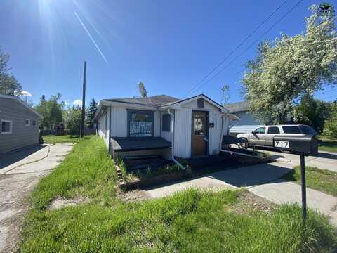 717 17TH AVENUE, Fairbanks, AK 99701