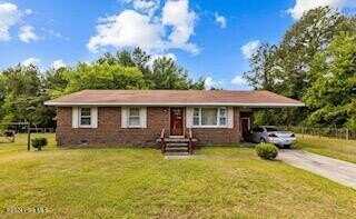 5611 Stantonsburg Road, Farmville, NC 27828