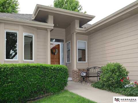 13469 Meredith Avenue, Omaha, NE 68164