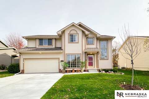 503 Fleetwood Drive, Papillion, NE 68133