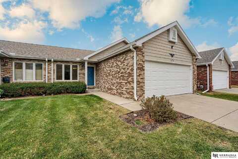 8234 Karl Ridge Road, Lincoln, NE 68506