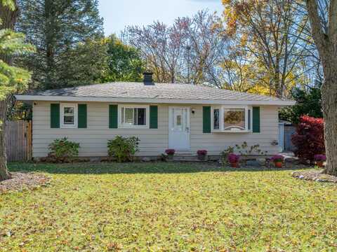 3018 Briarwood Drive, Kalamazoo, MI 49004