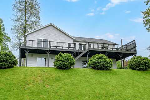 10646 Stoney Point Drive, Delton, MI 49046