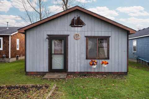 1124 Sarah, Pinckney, MI 48169