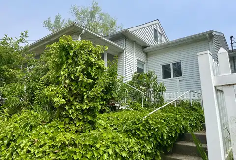 102 N Pier Street, Saint Joseph, MI 49085