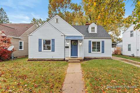 1007 Arlington Street NE, Grand Rapids, MI 49505