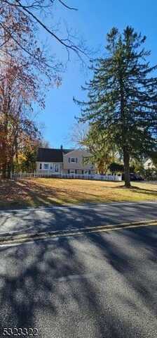 204 Dukes Pkwy, Hillsborough, NJ 08844