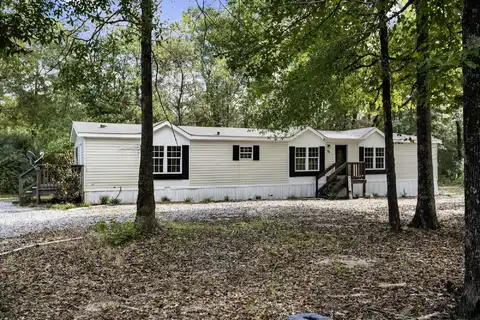 22 Moody Rd., Brooklyn, MS 39425