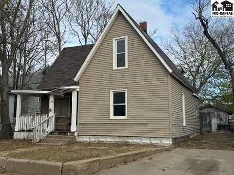 206 S Plum St, Hutchinson, KS 67501