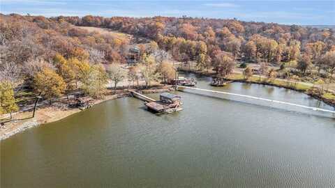 25803 S Lake View Drive, Freeman, MO 64746