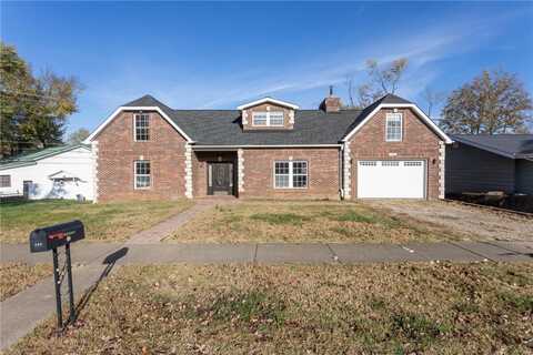 139 SW Main Street, Bonne Terre, MO 63628