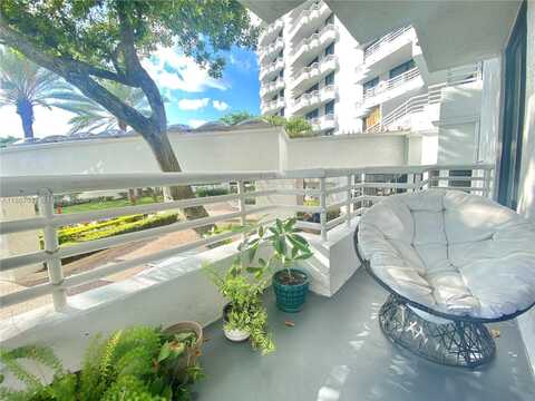 3300 NE 192nd St, Aventura, FL 33180