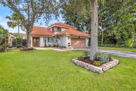 1838 NW 93rd Ter, Plantation, FL 33322