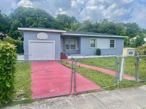 1525 NE 149th St, Miami, FL 33161