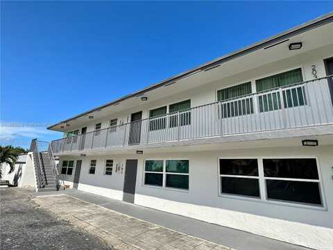 23 SE 12th St, Dania Beach, FL 33004