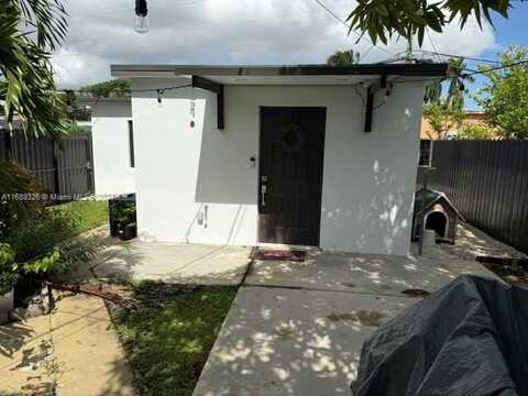 9801 SW 55th St, Miami, FL 33165