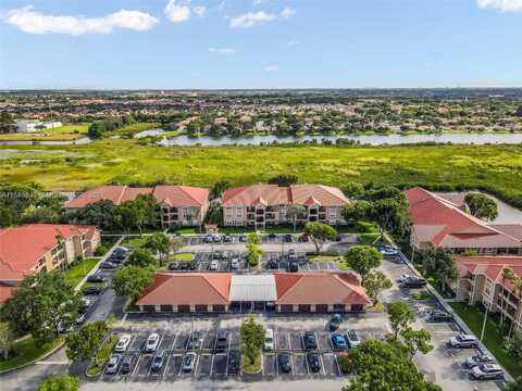 215 SW 117th Ter, Pembroke Pines, FL 33025