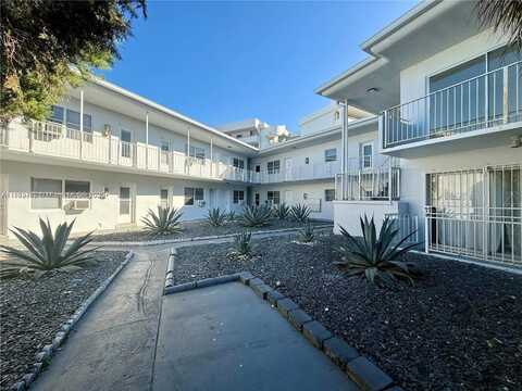 7271 Gary Ave, Miami Beach, FL 33141