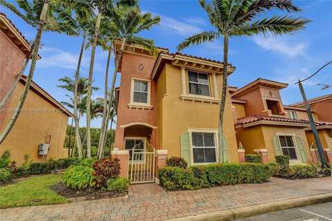 1013 SW 143rd Ave, Pembroke Pines, FL 33027