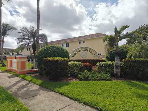 17847 NW 74th Path, Hialeah, FL 33015